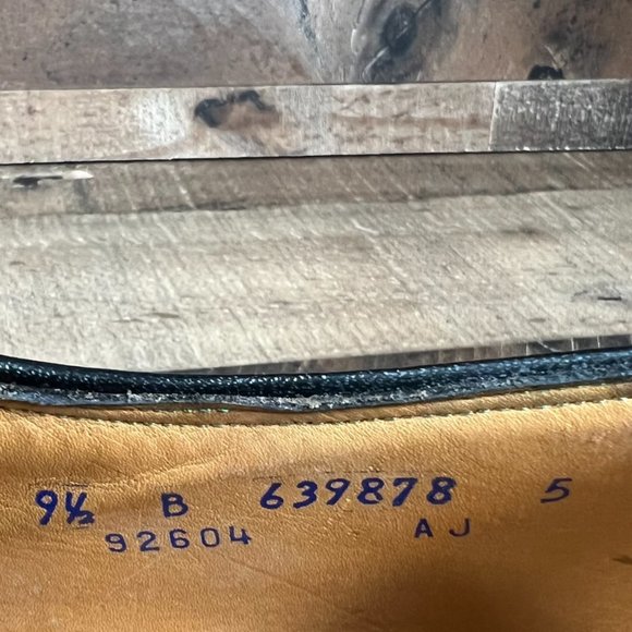 Vintage Florsheim Imperial 92604  V-Cleat Long Wingtip Men's 9.5 - Picture 10 of 10